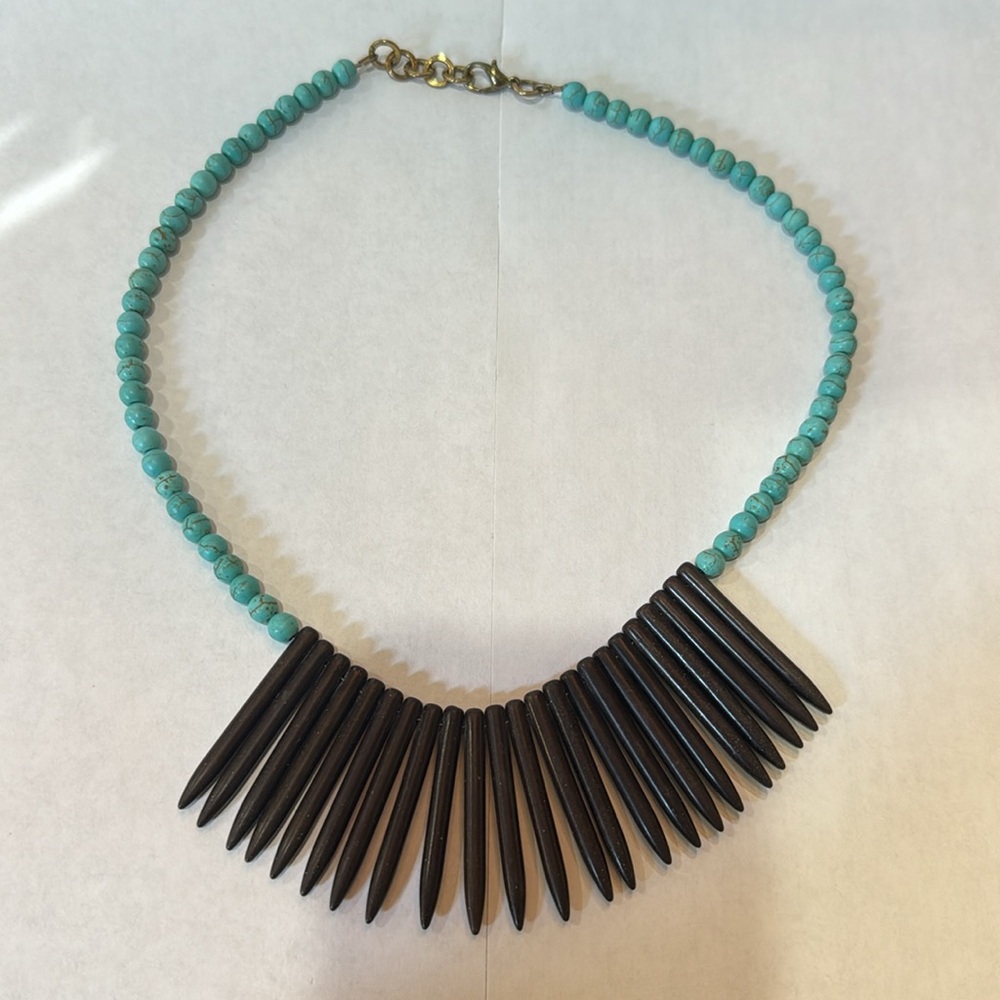 ARTISAN BOHO COOL TURQUOISE BEADS WOOD SPIKE  BIB NECKLACE‎